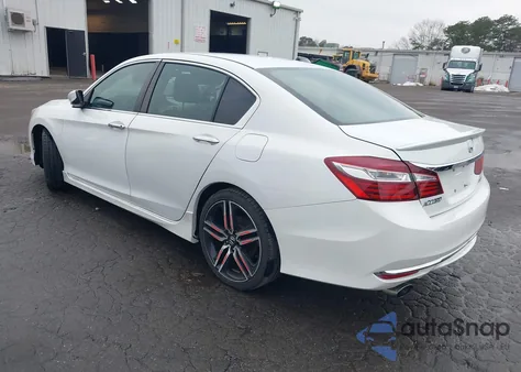 2016 Honda Accord Sport z USA, uszkodzony, nr VIN 1HGCR2F53GA213371